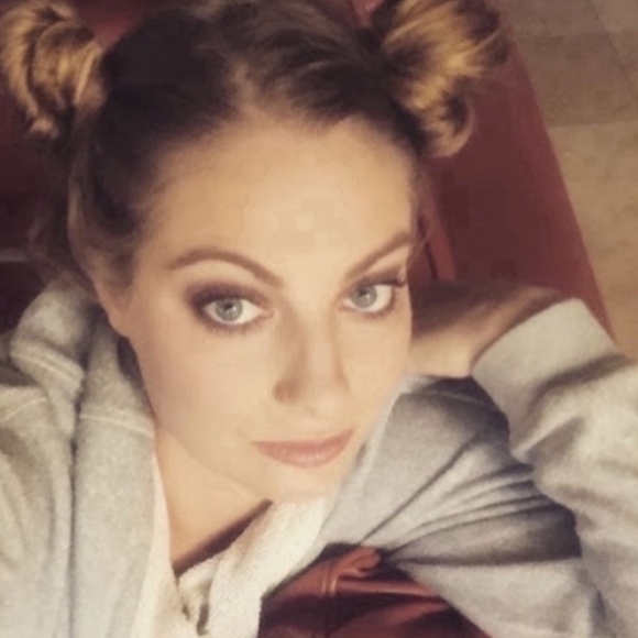 Meet your Posher, Dliever - Picture 1 of 1